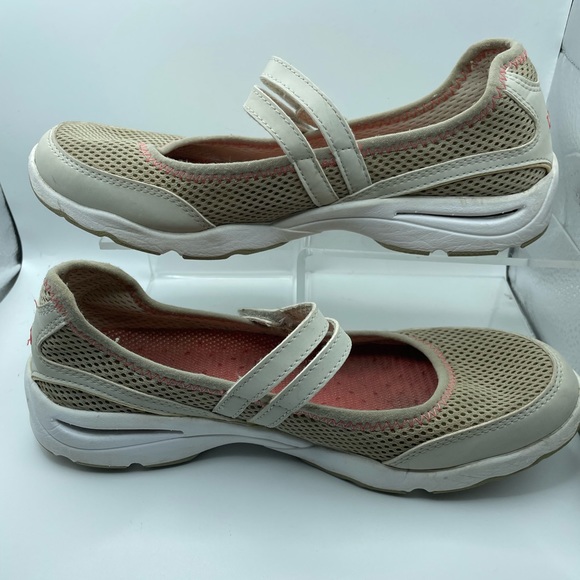 L L Bean double straps Mary Janes - Picture 2 of 7